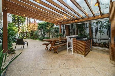 Casa à venda com 565m², 4 quartos e 5 vagas