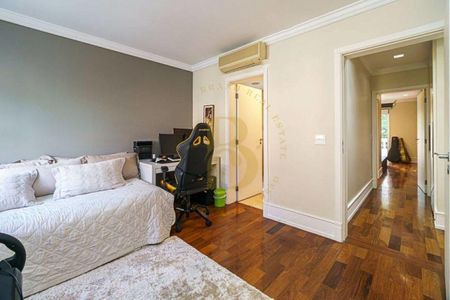 Casa à venda com 565m², 4 quartos e 5 vagas