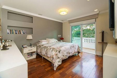 Casa à venda com 565m², 4 quartos e 5 vagas