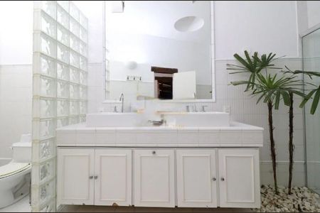 Casa à venda com 4 quartos, 759m² em Chácara Flora, São Paulo