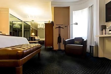 Casa à venda com 4 quartos, 423m² em Jardim Europa, São Paulo