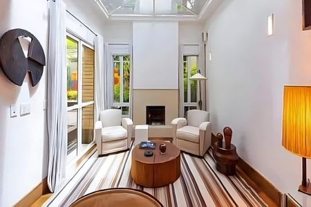 Casa à venda com 4 quartos, 423m² em Jardim Europa, São Paulo