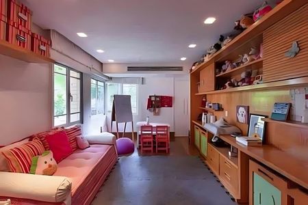 Casa à venda com 4 quartos, 423m² em Jardim Europa, São Paulo