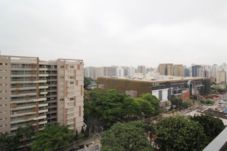 Vista de kitnet/studio para alugar com 1 quarto, 21m² em Indianópolis, São Paulo