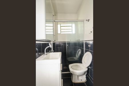 Casa à venda com 236m², 5 quartos e 3 vagas Casa à venda com 236m², 5 quartos e 3 vagasBanheiro 1