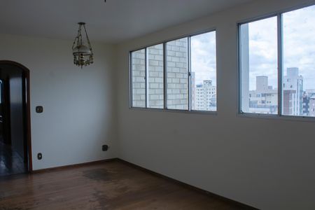 Sala de apartamento para alugar com 3 quartos, 123m² em Sagrada Família, Belo Horizonte