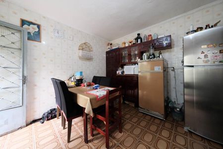 Casa à venda com 122m², 3 quartos e 2 vagasCozinha