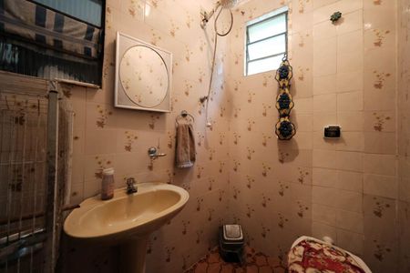 Casa à venda com 122m², 3 quartos e 2 vagasBanheiro 2