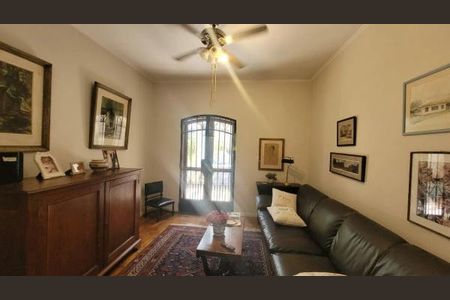 Casa à venda com 4 quartos, 170m² em Granja Julieta, São Paulo