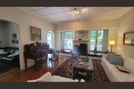 Casa à venda com 4 quartos, 170m² em Granja Julieta, São Paulo