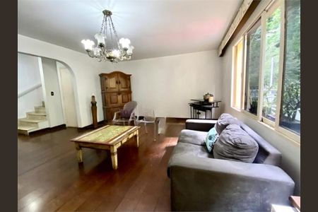 Casa à venda com 4 quartos, 249m² em Santo Amaro, São Paulo