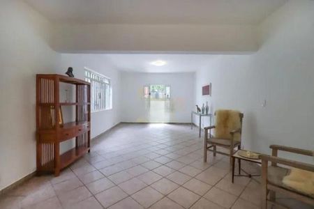 Casa à venda com 4 quartos, 277m² em Jardim Marajoara, São Paulo