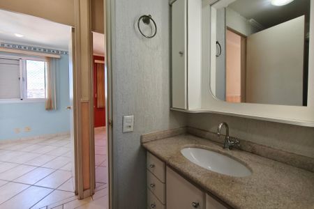 Apartamento à venda com 58m², 3 quartos e 1 vaga Apartamento à venda com 58m², 3 quartos e 1 vagaBanheiro Social