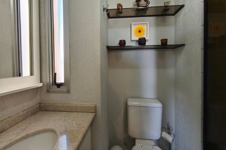Apartamento à venda com 58m², 3 quartos e 1 vaga Apartamento à venda com 58m², 3 quartos e 1 vagaBanheiro Social