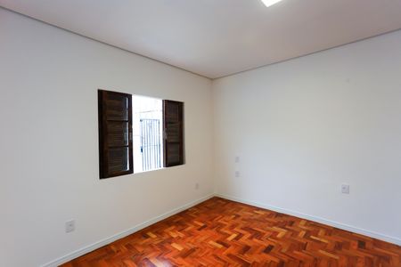Quarto 1 de casa para alugar com 2 quartos, 140m² em Vila Morse, São Paulo