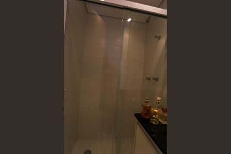 Apartamento à venda com 64m², 2 quartos e 1 vaga Apartamento à venda com 64m², 2 quartos e 1 vagaBanheiro Social