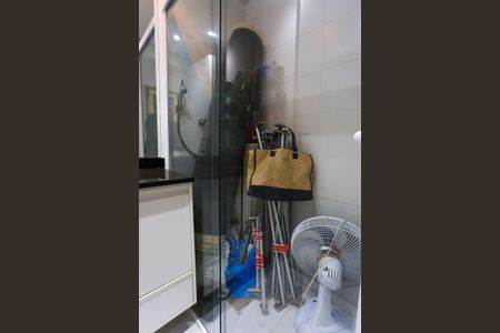 Apartamento à venda com 64m², 2 quartos e 1 vaga Apartamento à venda com 64m², 2 quartos e 1 vagaBanheiro da Suíte