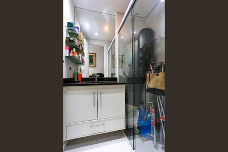 Apartamento à venda com 64m², 2 quartos e 1 vaga Apartamento à venda com 64m², 2 quartos e 1 vagaBanheiro da Suíte