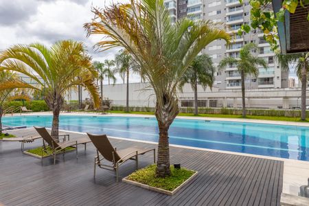 Apartamento à venda com 96m², 2 quartos e 2 vagas Apartamento à venda com 96m², 2 quartos e 2 vagasÁrea comum - Piscina