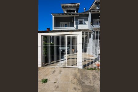 Casa à venda com 192m², 3 quartos e 2 vagasFachada