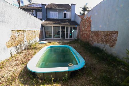 Casa à venda com 192m², 3 quartos e 2 vagasPiscina