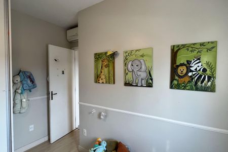 Quarto 1 de apartamento para alugar com 2 quartos, 180m² em Gonzaga, Santos