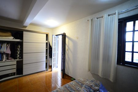 Casa à venda com 248m², 3 quartos e 2 vagasSuíte 2