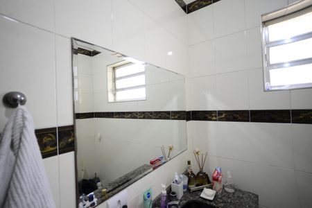 Casa à venda com 248m², 3 quartos e 2 vagasBanheiro Social