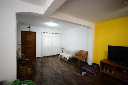 Sala de casa à venda com 3 quartos, 248m² em Vila Monumento, São Paulo