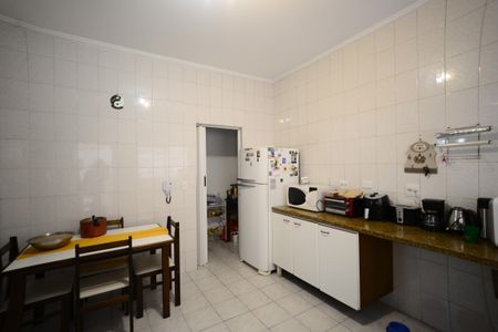 Casa à venda com 248m², 3 quartos e 2 vagasCozinha
