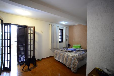 Casa à venda com 248m², 3 quartos e 2 vagasSuíte 2