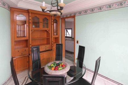 Apartamento à venda com 310m², 3 quartos e 4 vagasCopa