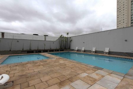 Apartamento à venda com 310m², 3 quartos e 4 vagasÁrea comum - Piscina