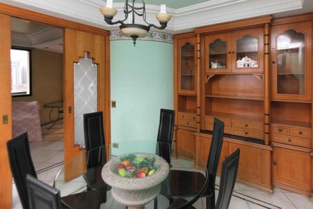 Apartamento à venda com 310m², 3 quartos e 4 vagasCopa