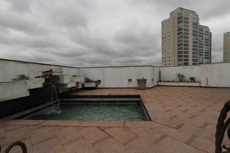 Apartamento à venda com 310m², 3 quartos e 4 vagasÁrea comum - Piscina