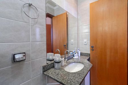 Apartamento à venda com 73m², 3 quartos e 1 vaga Apartamento à venda com 73m², 3 quartos e 1 vagaBanheiro da suíte