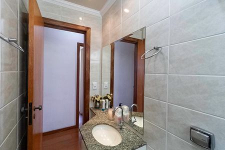 Apartamento à venda com 73m², 3 quartos e 1 vaga Apartamento à venda com 73m², 3 quartos e 1 vagaBanheiro social