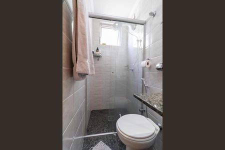 Apartamento à venda com 73m², 3 quartos e 1 vaga Apartamento à venda com 73m², 3 quartos e 1 vagaBanheiro da suíte