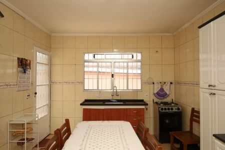 Casa à venda com 175m², 2 quartos e 2 vagasCozinha