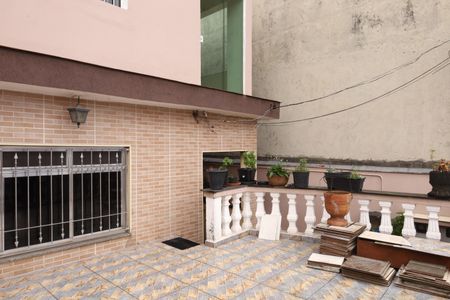 Casa à venda com 175m², 2 quartos e 2 vagasVaranda