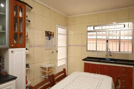 Casa à venda com 175m², 2 quartos e 2 vagasCozinha