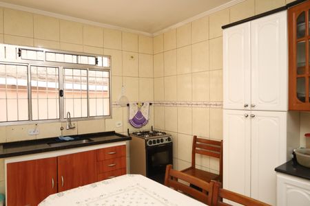 Casa à venda com 175m², 2 quartos e 2 vagasCozinha