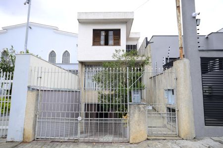 Casa à venda com 320m², 3 quartos e 4 vagasFachada