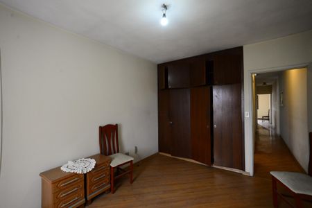 Casa à venda com 320m², 3 quartos e 4 vagasSuíte