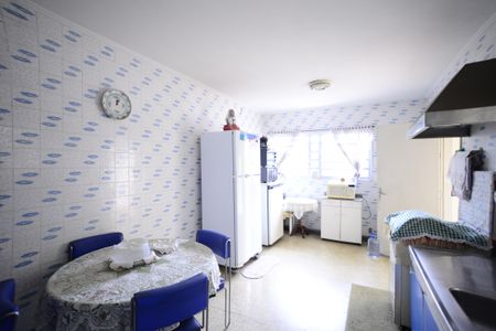 Casa à venda com 320m², 3 quartos e 4 vagasCozinha