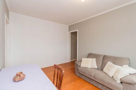 Sala de apartamento para alugar com 3 quartos, 88m² em Santa Maria Goretti, Porto Alegre