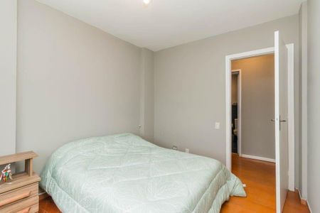 Quarto 2 de apartamento para alugar com 3 quartos, 88m² em Santa Maria Goretti, Porto Alegre