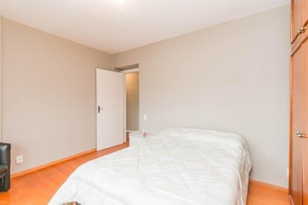 Quarto 2 de apartamento para alugar com 3 quartos, 88m² em Santa Maria Goretti, Porto Alegre