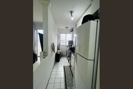 Apartamento à venda com 48m², 2 quartos e 1 vaga Apartamento à venda com 48m², 2 quartos e 1 vagaCozinha e Área de Serviço