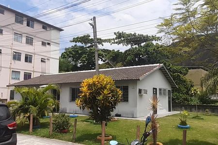 Apartamento para alugar com 47m², 2 quartos e 1 vaga Apartamento para alugar com 47m², 2 quartos e 1 vagaÁrea comum - Salão de festas